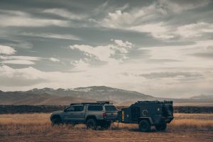 How to Use Safety Chains Effectively With a Trailer